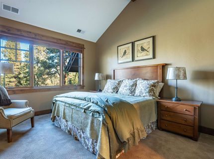 12498 Villa Court, Unit #11, Truckee, CA 96161 Photo