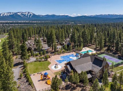 12498 Villa Court, Unit #11, Truckee, CA 96161 Photo
