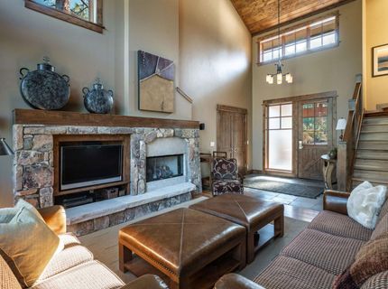 12498 Villa Court, Unit #11, Truckee, CA 96161 Photo