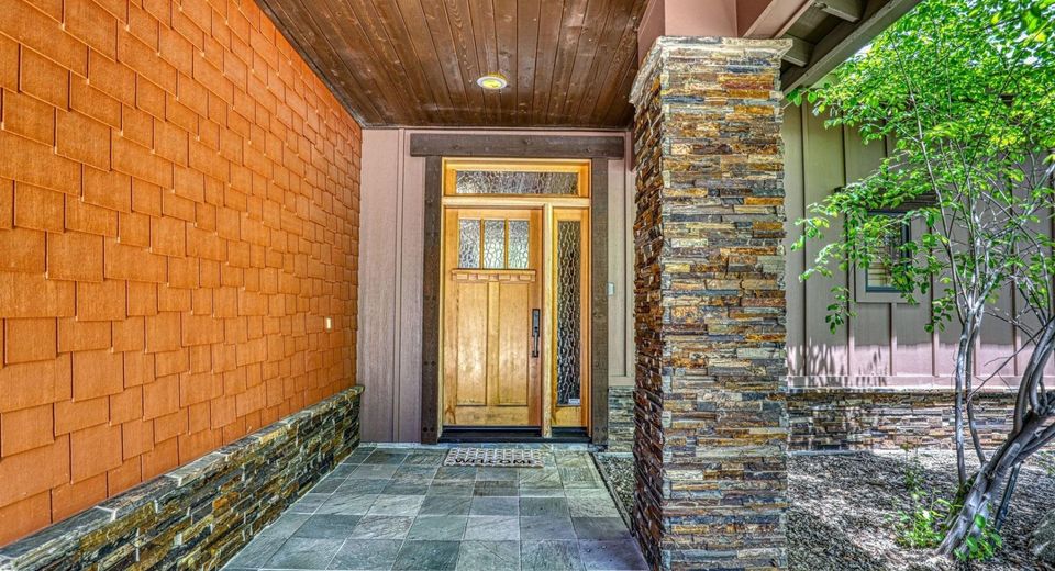 11855 Hope Court, Unit #B, Truckee, CA 96161 Photo