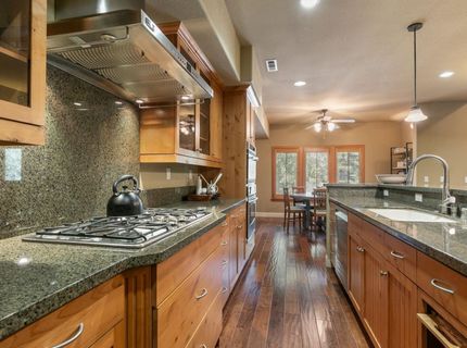 11855 Hope Court, Unit #B, Truckee, CA 96161 Photo