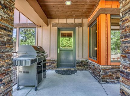 11855 Hope Court, Unit #B, Truckee, CA 96161 Photo