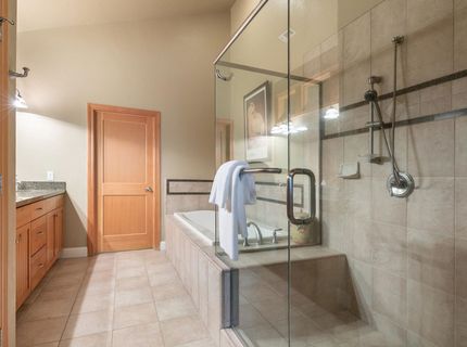 11855 Hope Court, Unit #B, Truckee, CA 96161 Photo