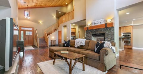 11855 Hope Court, Unit #B, Truckee, CA 96161 Photo