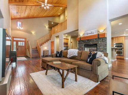 11855 Hope Court, Unit #B, Truckee, CA 96161 Photo