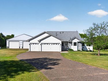 28064 Crane Street, Isanti, MN 55040