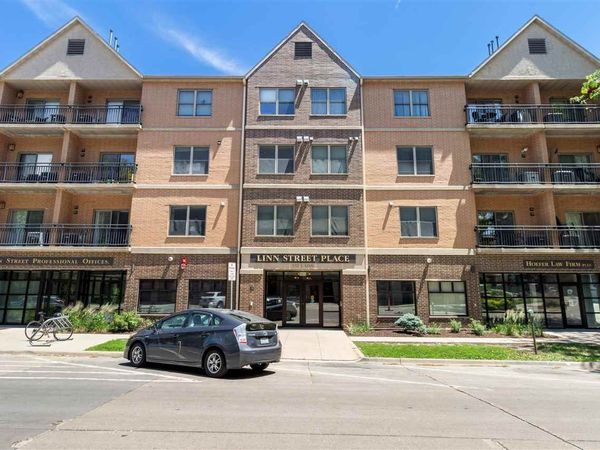 332 S Linn Street, Unit 314, Iowa City, IA 52240