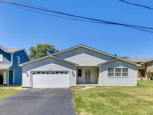 3002 Miller Drive , McHenry, IL 60050