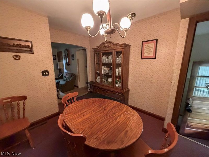 8060 Paulin Drive, Youngstown, OH 44514 Photo 6