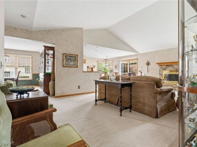 6862 Red Deer Circle NW, Canton, OH 44708 Photo 13
