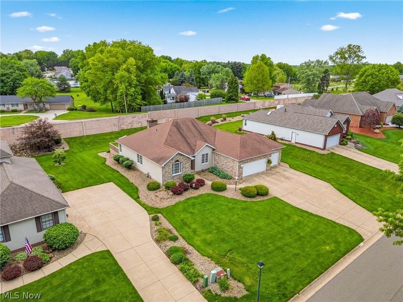 6862 Red Deer Circle NW, Canton, OH 44708 Photo 6