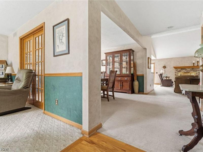 6862 Red Deer Circle NW, Canton, OH 44708 Photo 9