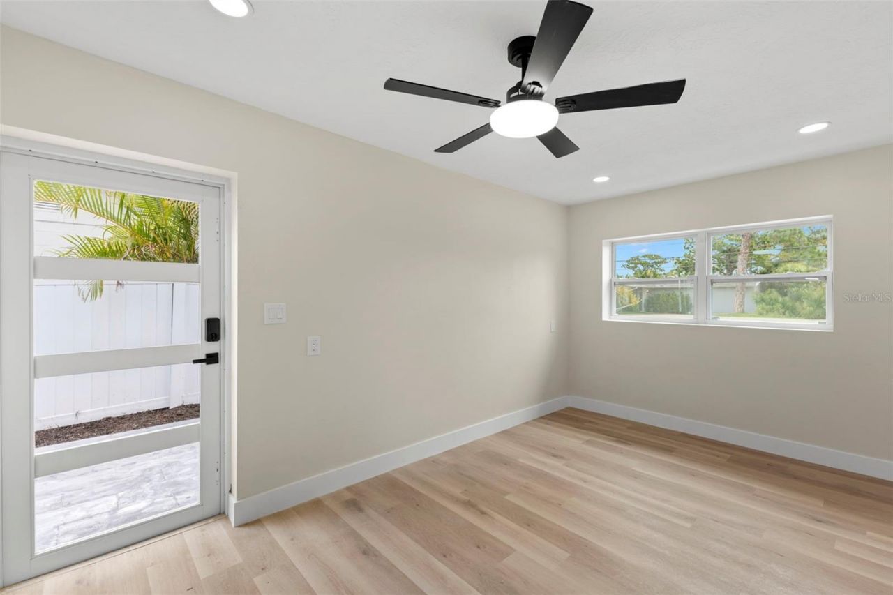 4430 Carson Street Ne, Saint Petersburg, FL 33703 Photo
