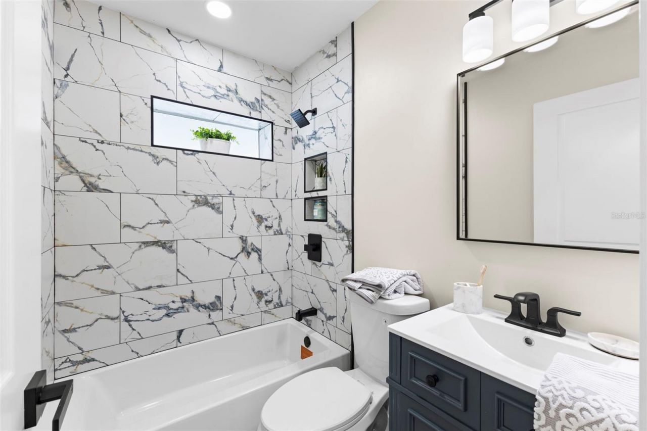 4430 Carson Street Ne, Saint Petersburg, FL 33703 Photo