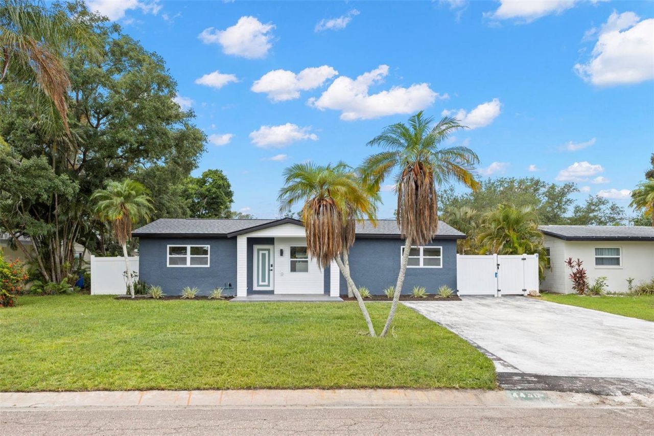 4430 Carson Street Ne, Saint Petersburg, FL 33703 Photo