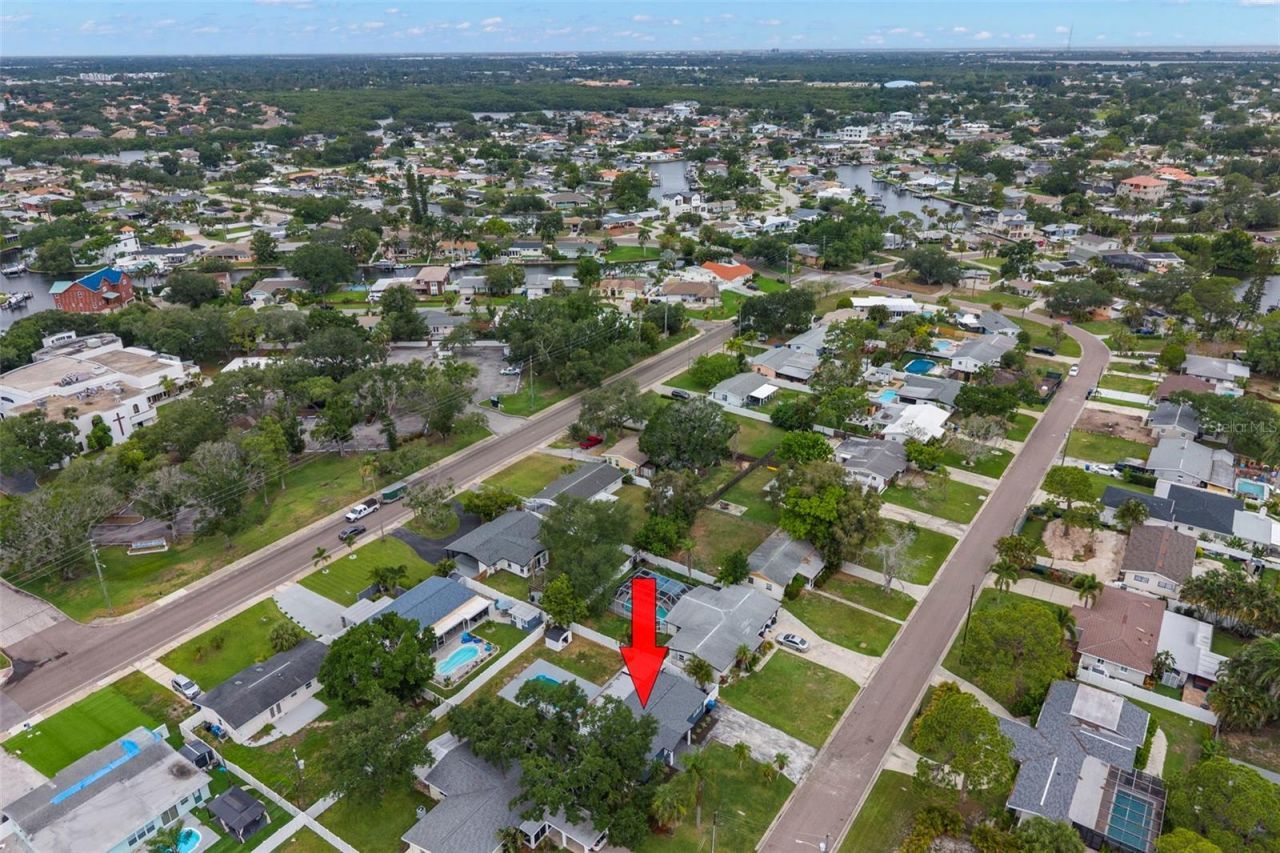 4430 Carson Street Ne, Saint Petersburg, FL 33703 Photo