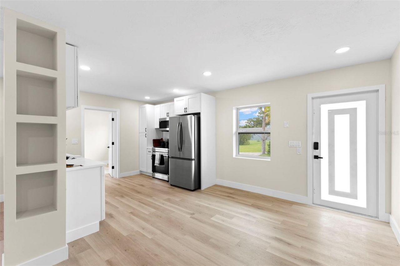 4430 Carson Street Ne, Saint Petersburg, FL 33703 Photo