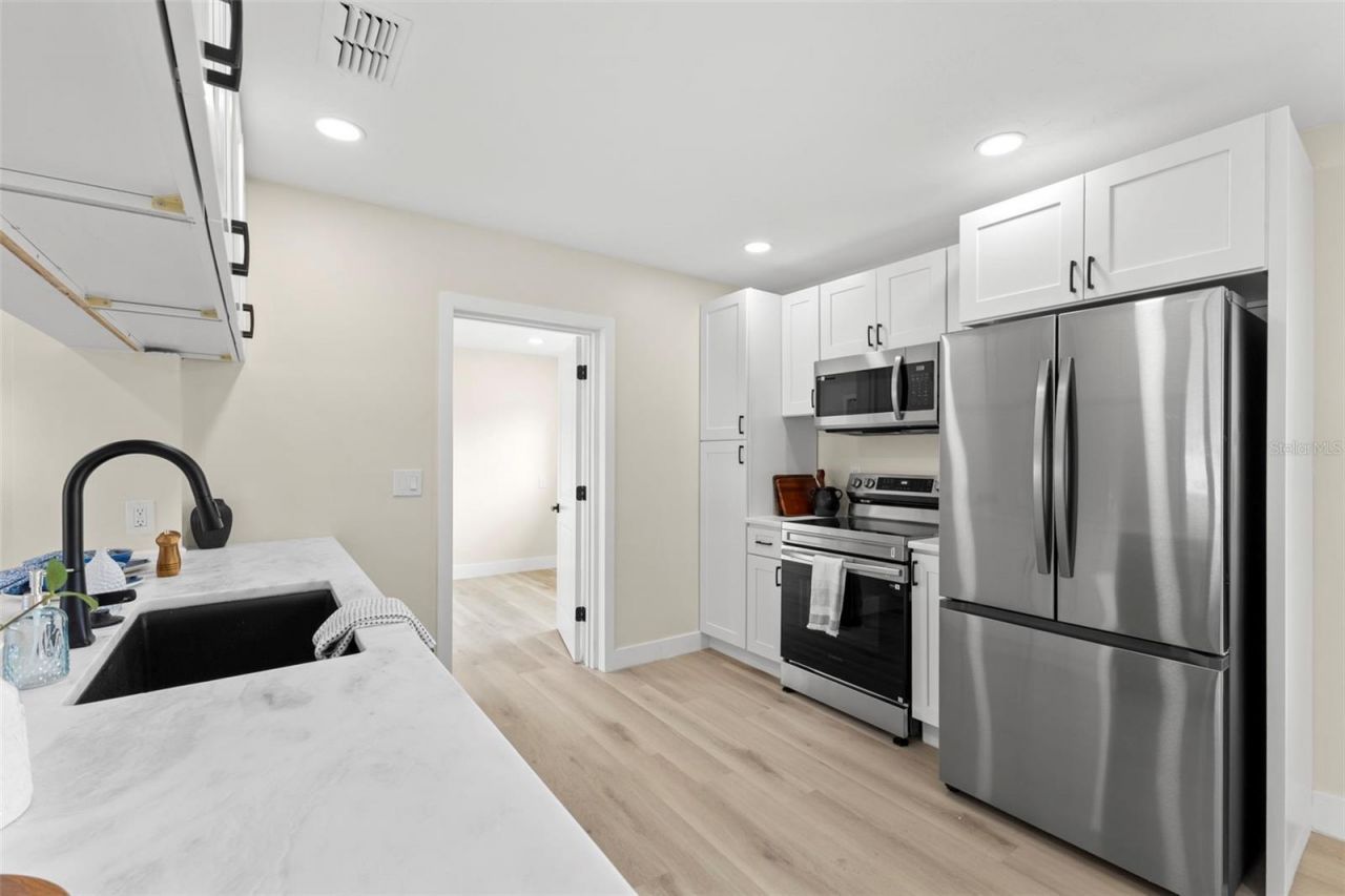 4430 Carson Street Ne, Saint Petersburg, FL 33703 Photo