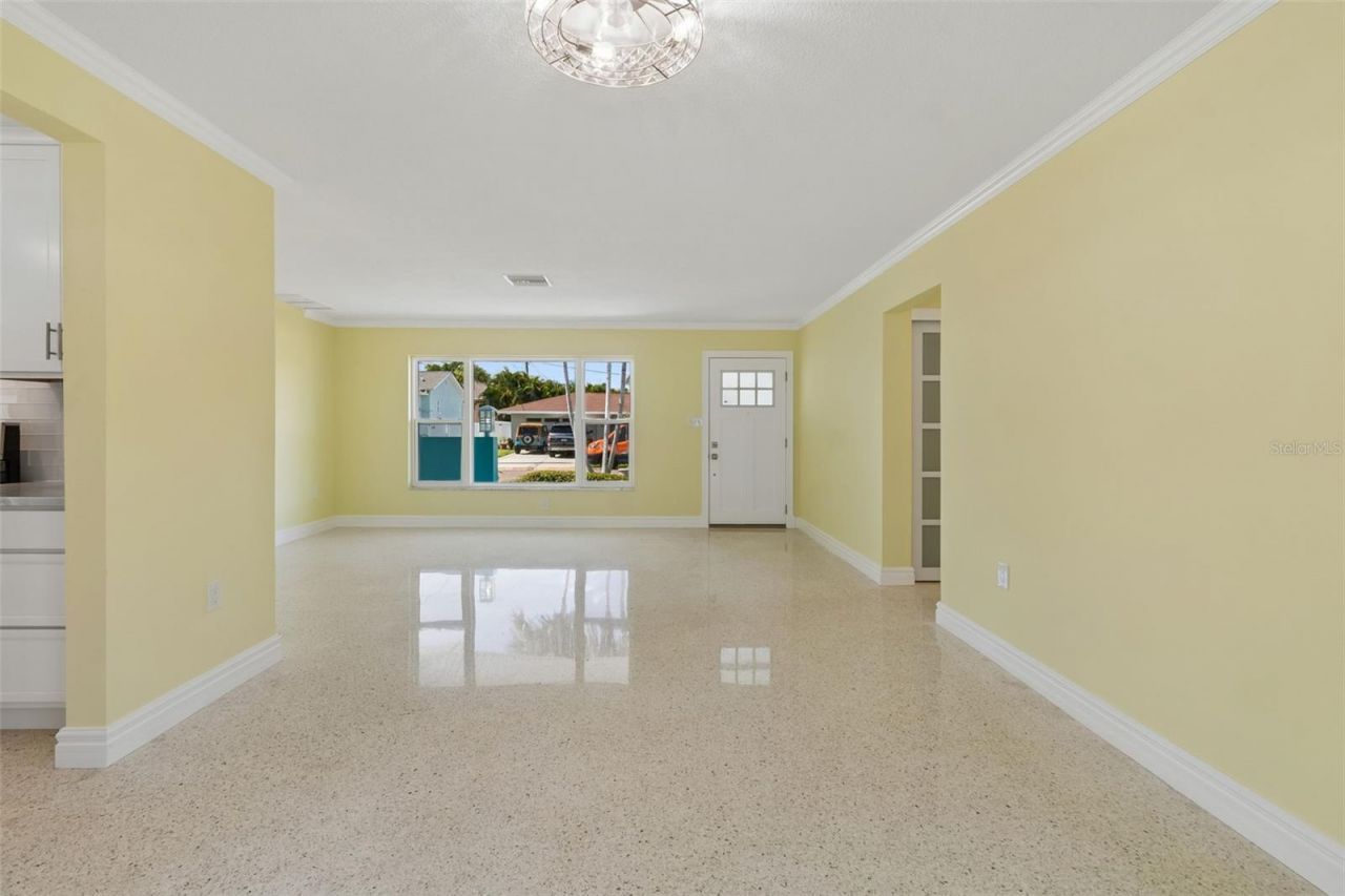 4388 50th Place S, Saint Petersburg, FL 33711 Photo