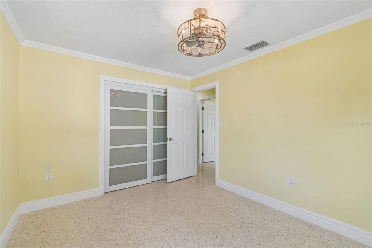 4388 50th Place S, Saint Petersburg, FL 33711 Photo