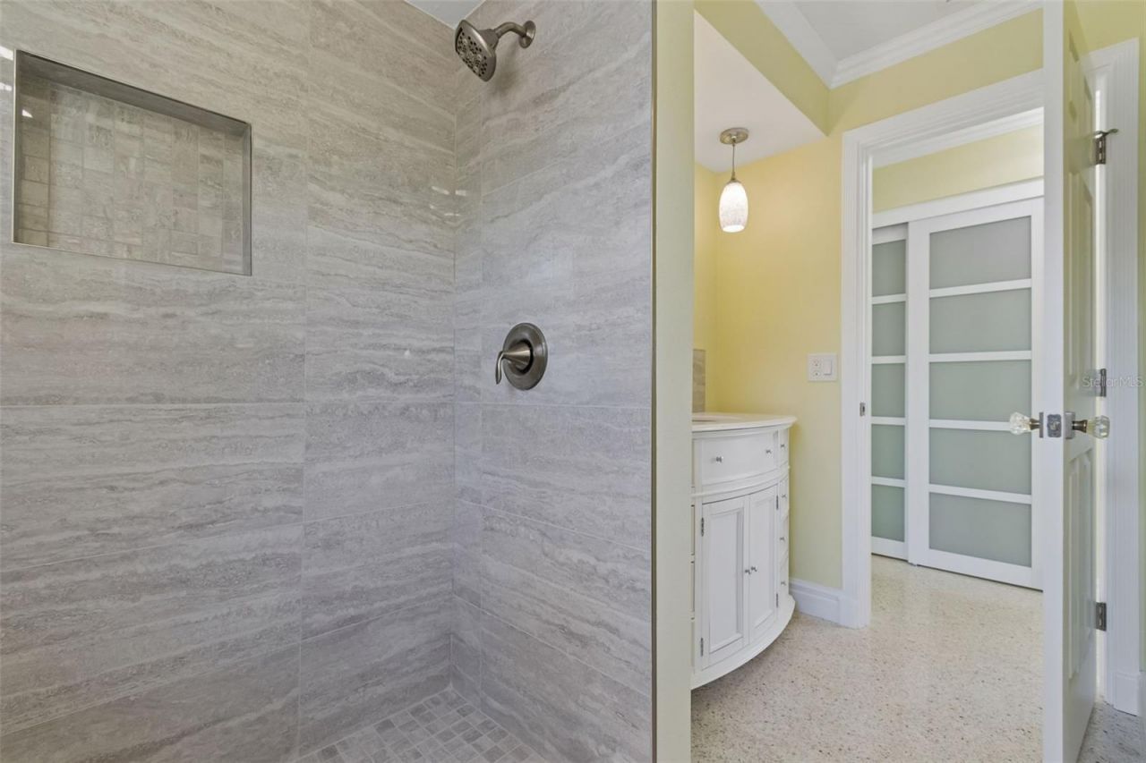4388 50th Place S, Saint Petersburg, FL 33711 Photo