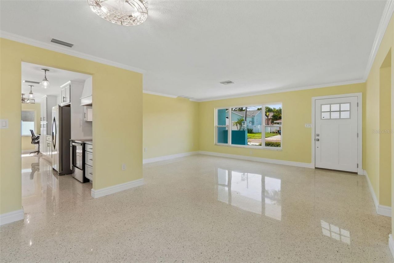 4388 50th Place S, Saint Petersburg, FL 33711 Photo