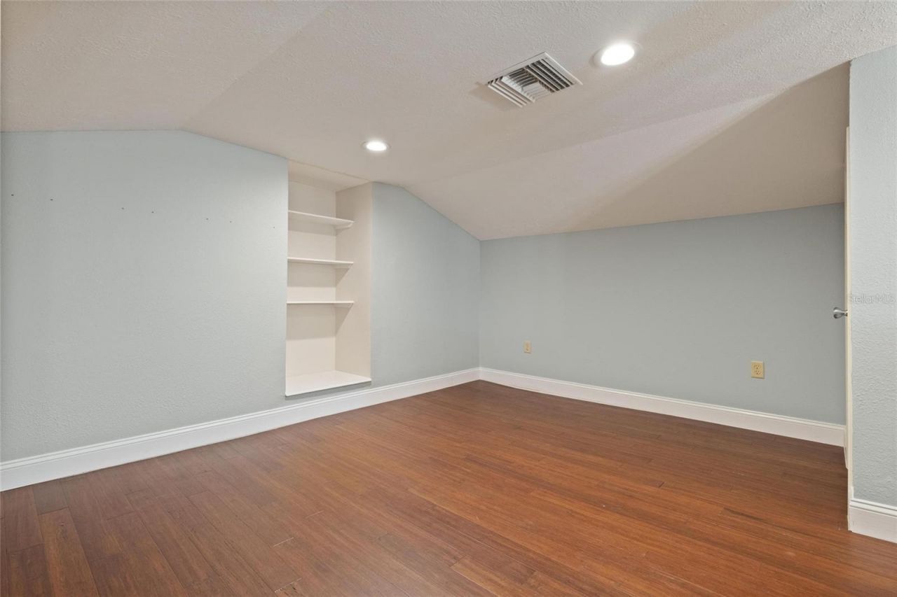498 Lakewood Drive , Brandon, FL 33510 Photo