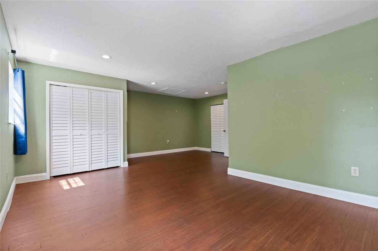 498 Lakewood Drive , Brandon, FL 33510 Photo