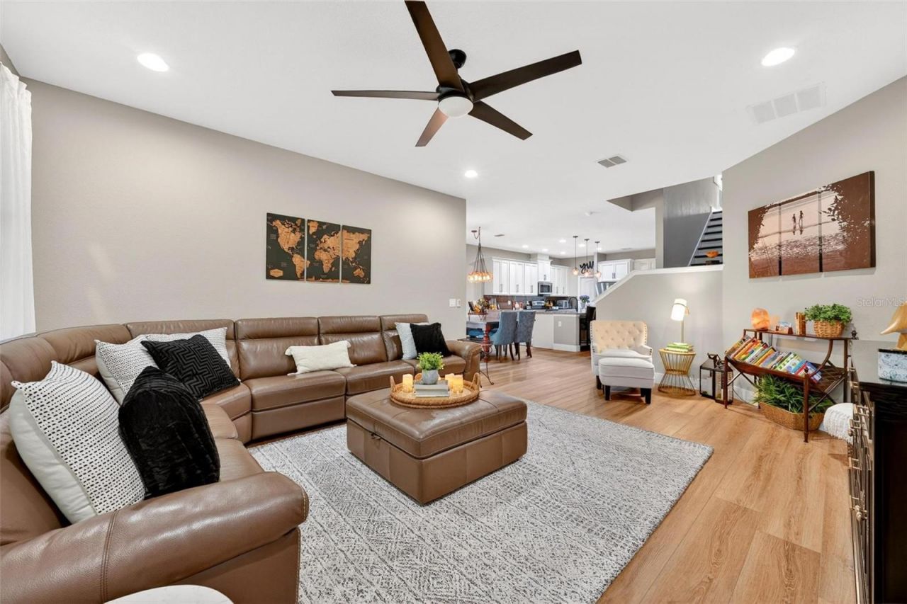 4025 Lake Bosse View Drive , Orlando, FL 32810 Photo