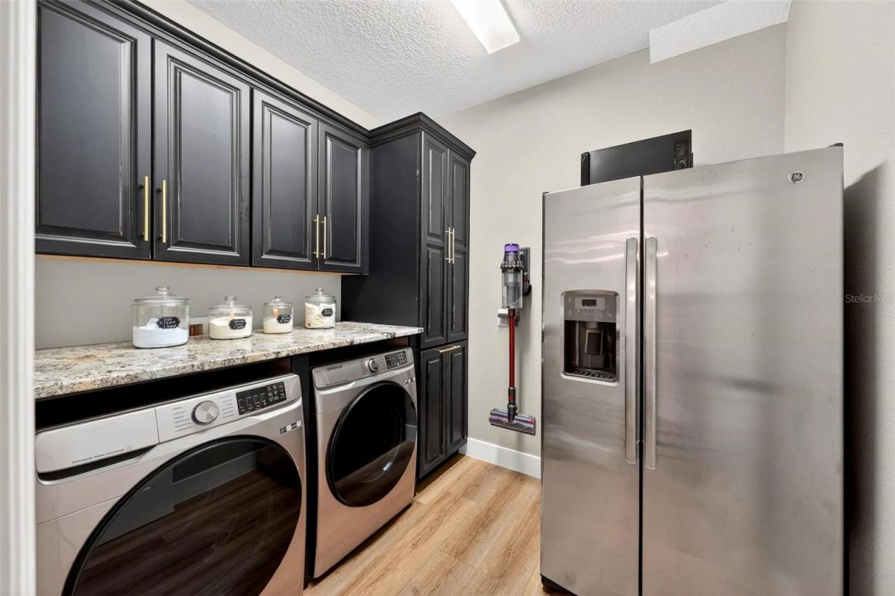 4025 Lake Bosse View Drive , Orlando, FL 32810 Photo