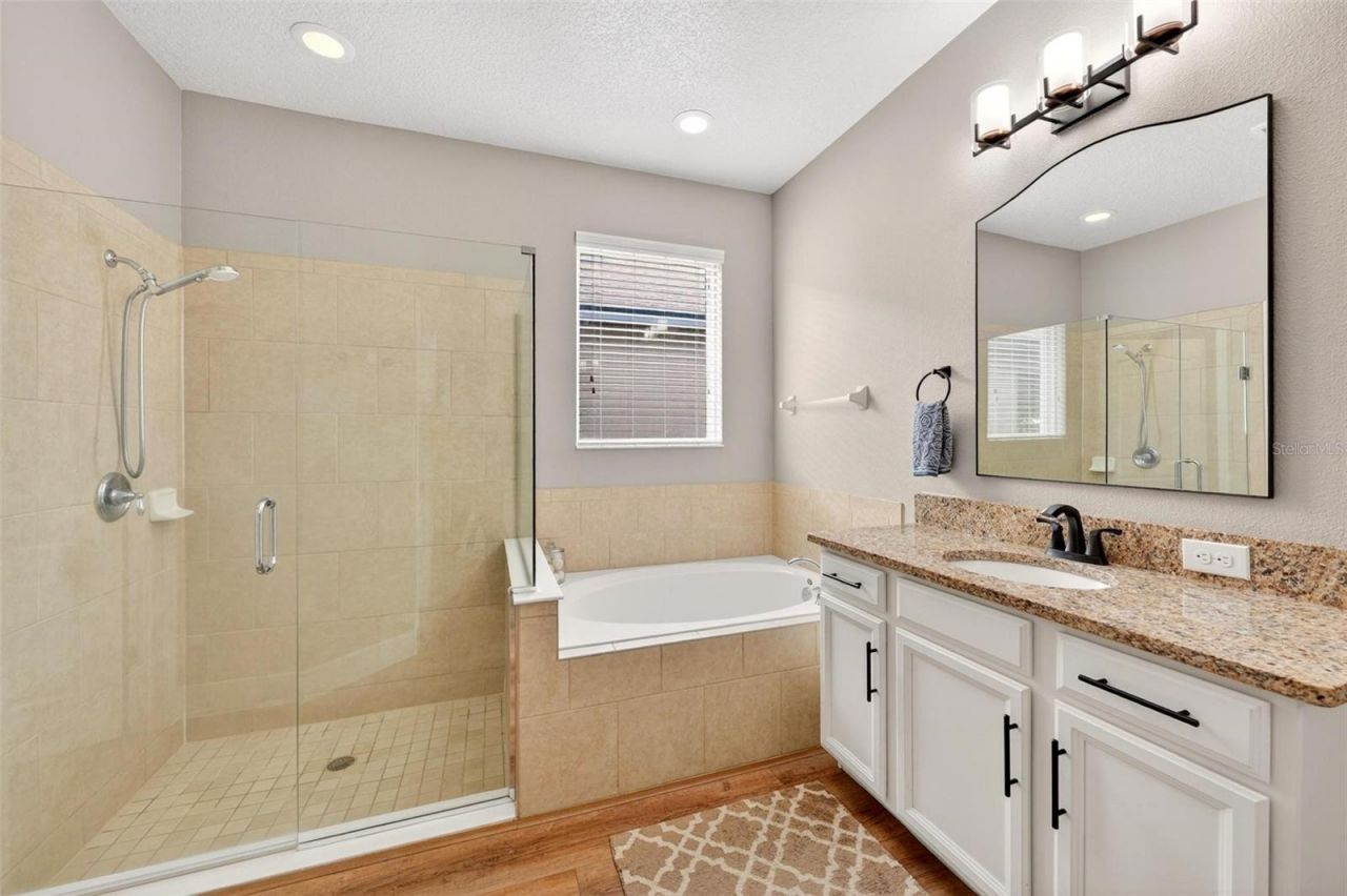 4025 Lake Bosse View Drive , Orlando, FL 32810 Photo