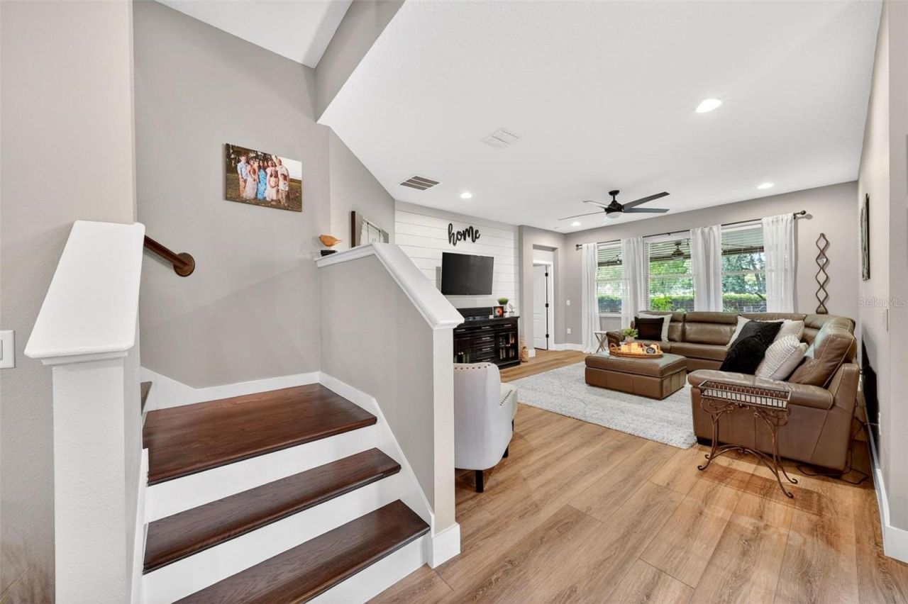 4025 Lake Bosse View Drive , Orlando, FL 32810 Photo