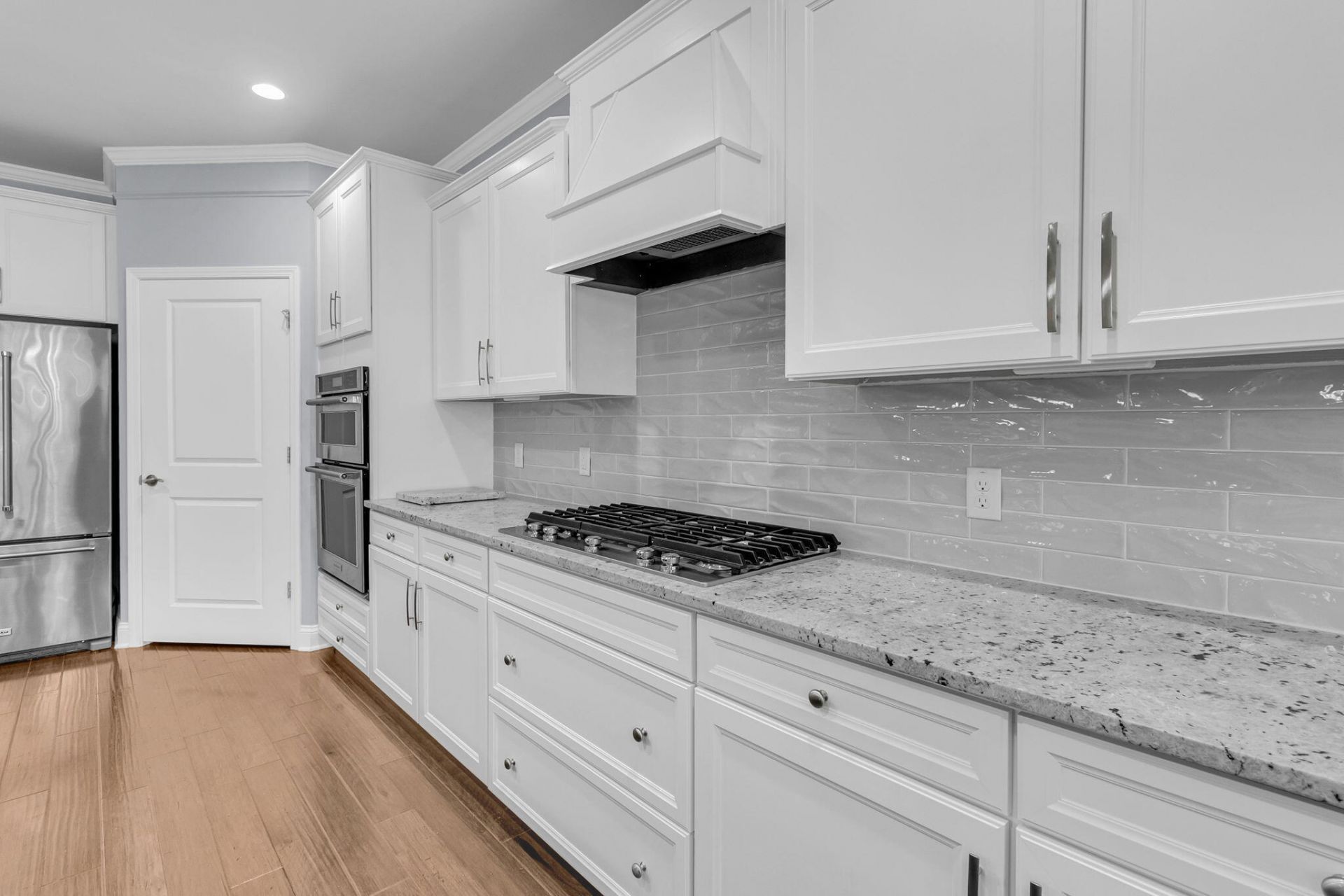 240 Waterfront Park Drive Photo 10