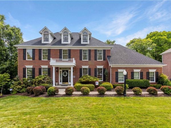 1830 Liberty Way , Valencia, PA 16059