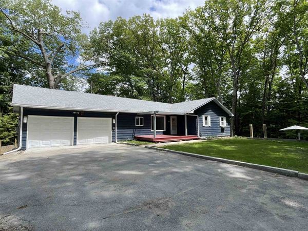 10 Bryan Court, Rockingham, VT 05101