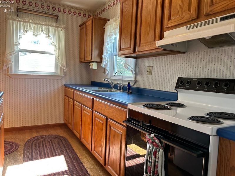 23 Homewood, Norwalk, OH 44857 Photo 8