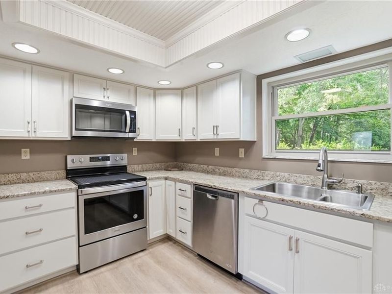 7740 Stanley Mill Drive, Centerville, OH 45459 Photo 18