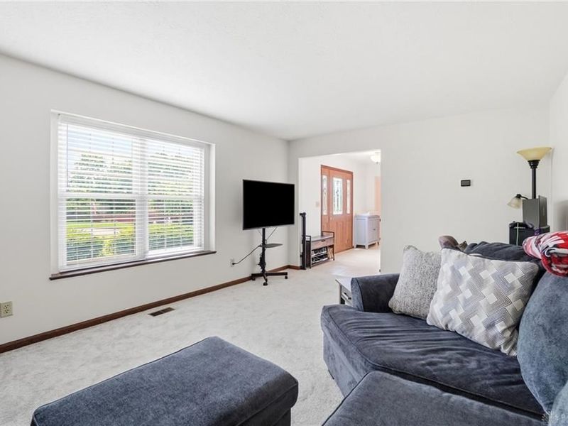 7740 Stanley Mill Drive, Centerville, OH 45459 Photo 8