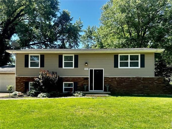 1300 Chestnut Street , Greenville, IL 62246