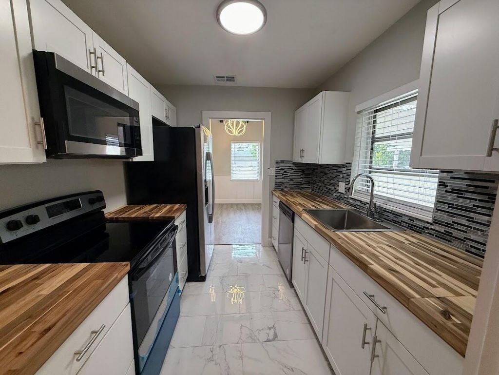 1010 Mayflower Road, Fort Pierce, FL 34950 Photo