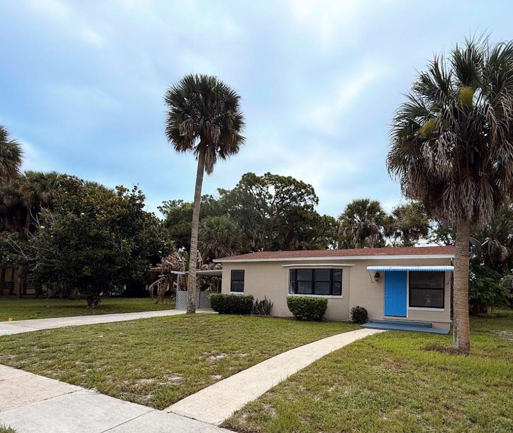 1010 Mayflower Road, Fort Pierce, FL 34950 Photo