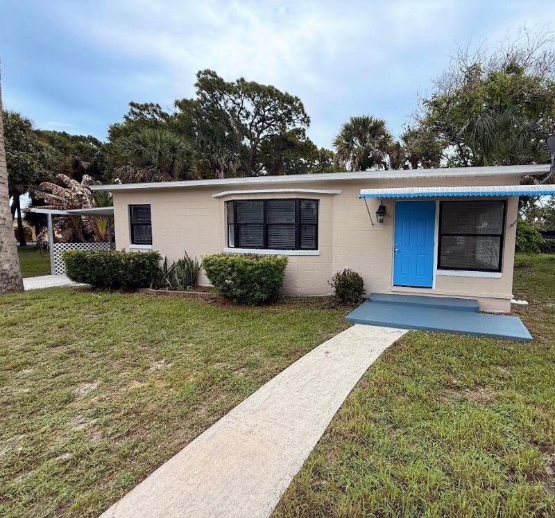 1010 Mayflower Road, Fort Pierce, FL 34950 Photo
