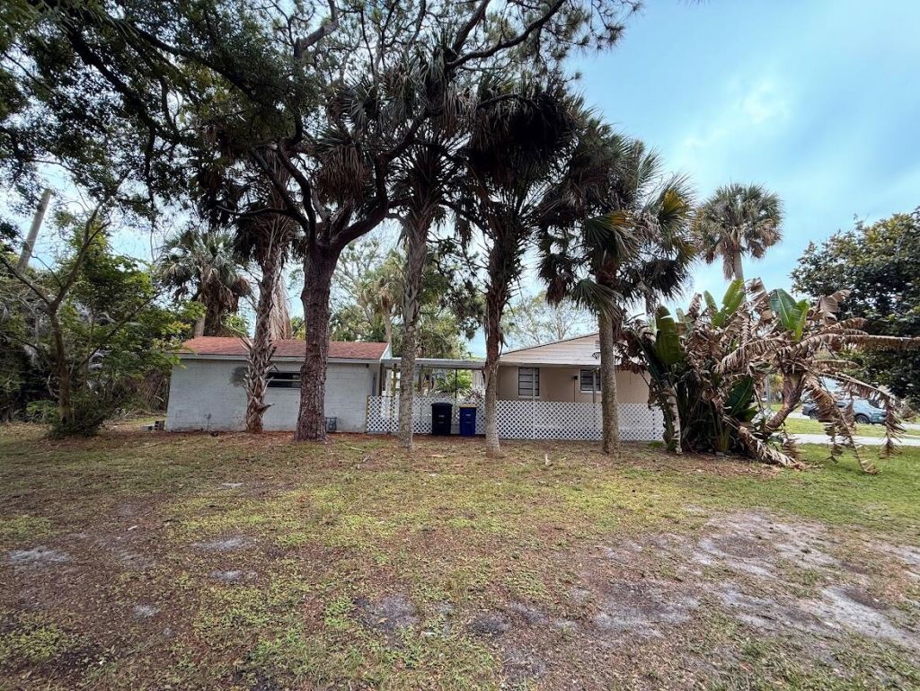 1010 Mayflower Road, Fort Pierce, FL 34950 Photo