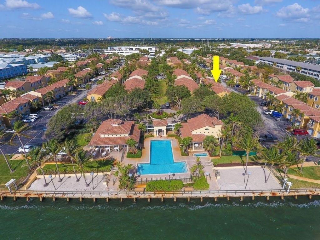 1140 Lake Shore Drive, Unit 206, Lake Park, FL 33403 Photo