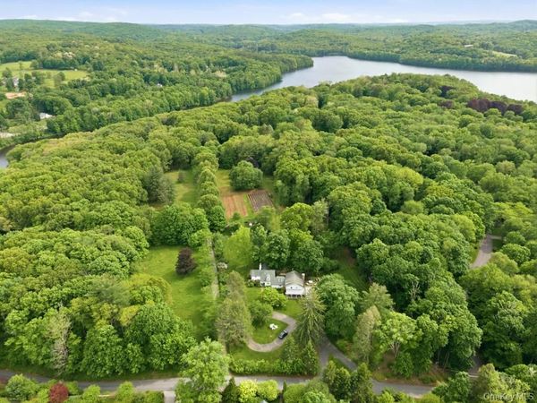 3 Old Shop Road , Cross River, NY 10518