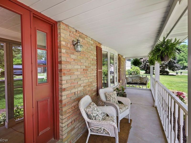 2438 Lyndon Drive , Green, OH 44685 Photo 4