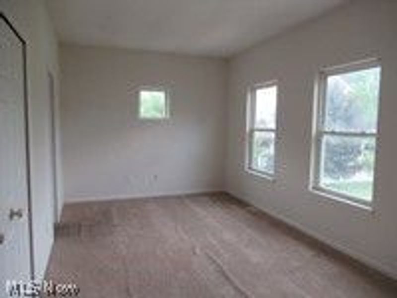 3718 Minster Court, Cleveland, OH 44105 Photo 10