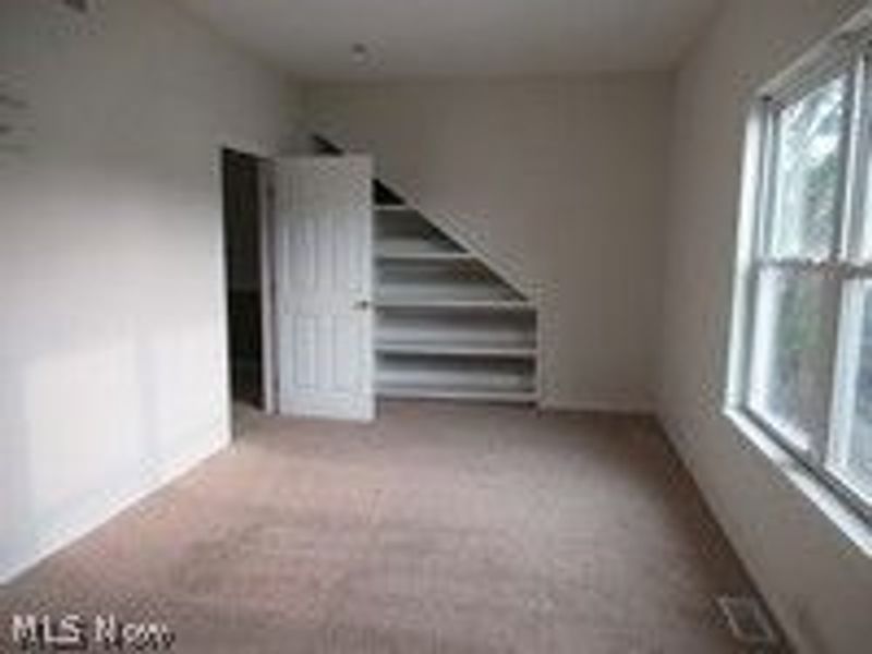 3718 Minster Court, Cleveland, OH 44105 Photo 13