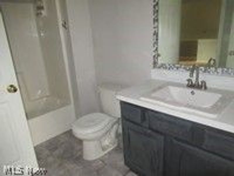 3718 Minster Court, Cleveland, OH 44105 Photo 14