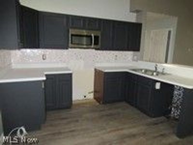 3718 Minster Court, Cleveland, OH 44105 Photo 5